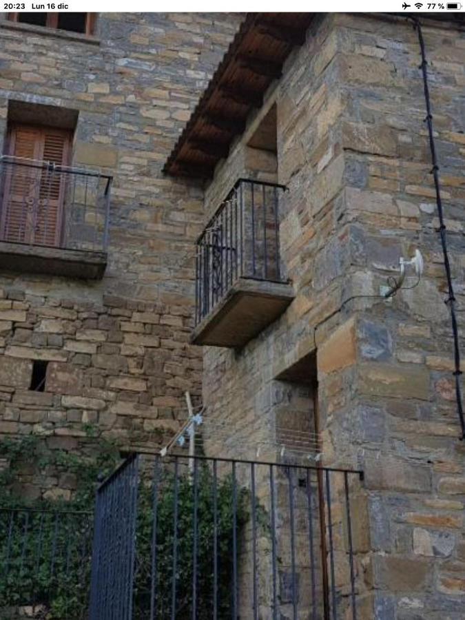 Vistas A La Montana En Un Pueblo Con Encanto. El Pueyo de Araguás Exterior photo