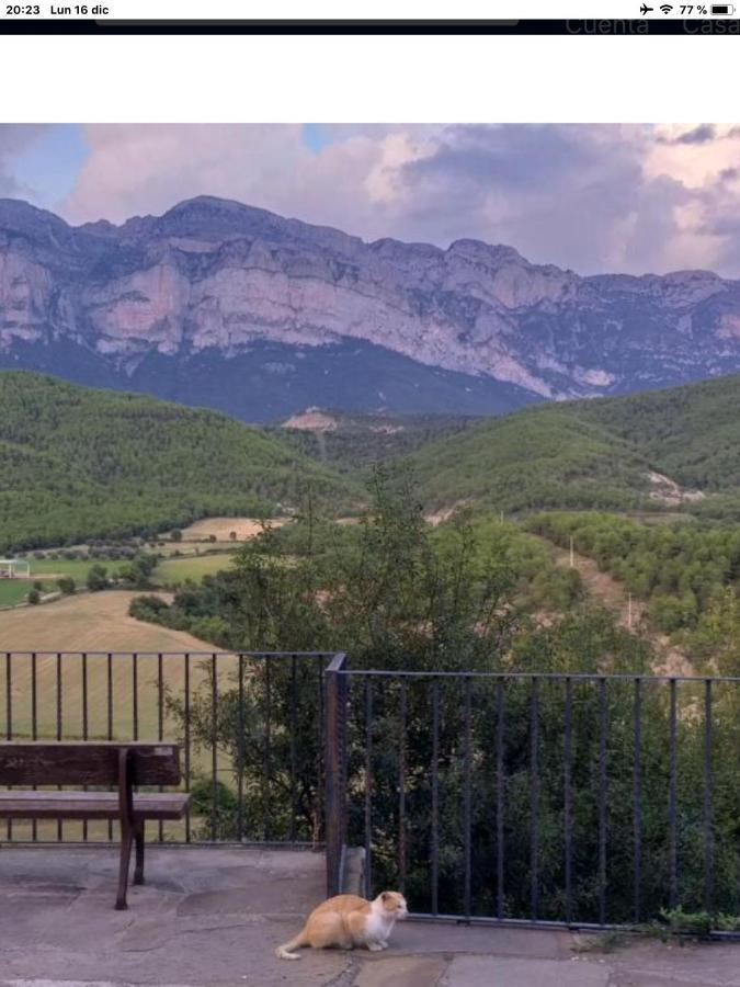 Vistas A La Montana En Un Pueblo Con Encanto. El Pueyo de Araguás Exterior photo
