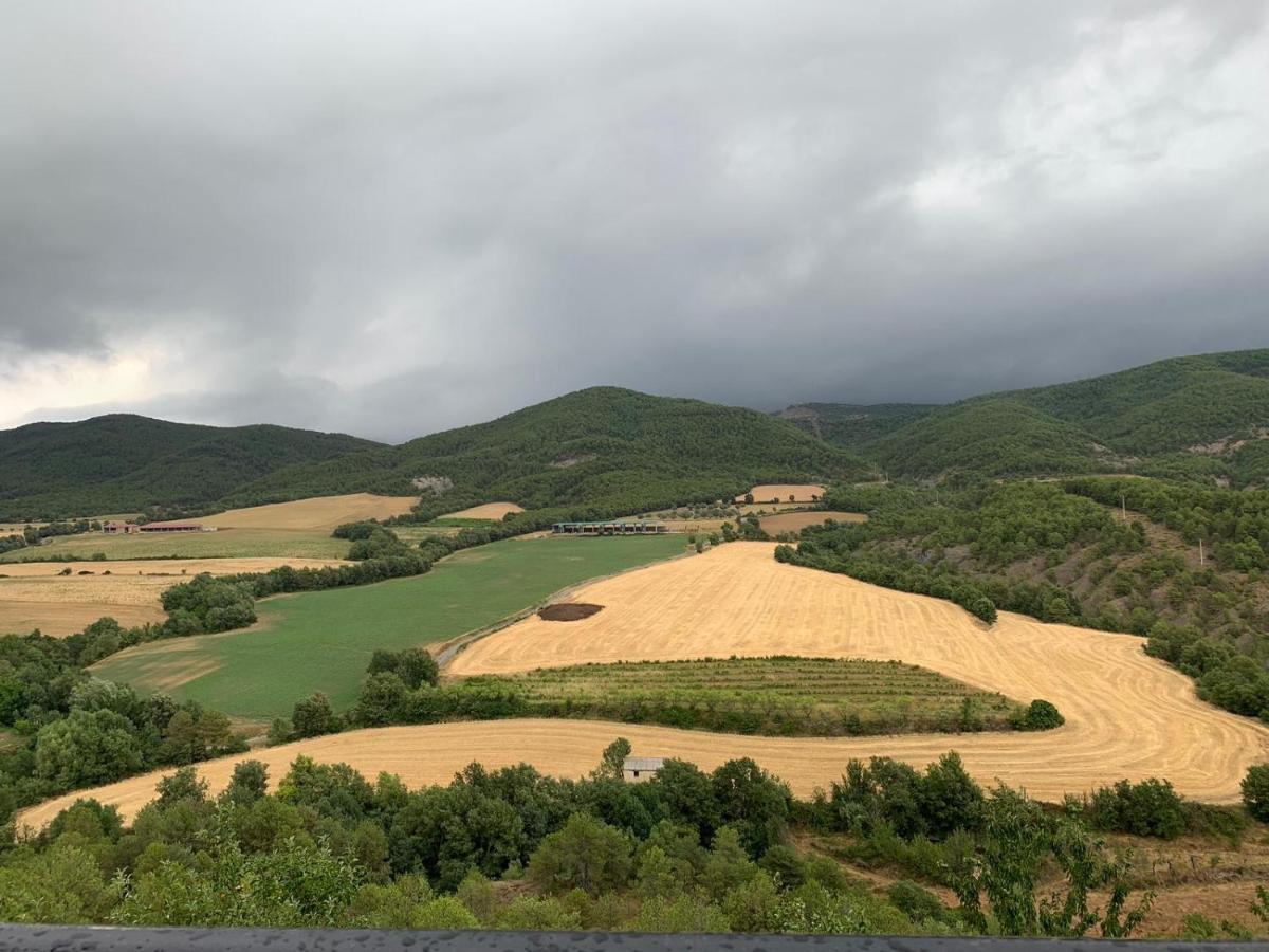 Vistas A La Montana En Un Pueblo Con Encanto. El Pueyo de Araguás Exterior photo